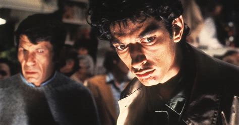 ¡Sorpresa! Invasion of the Body Snatchers una aterradora historia de ciencia ficción conpossession alienígena!